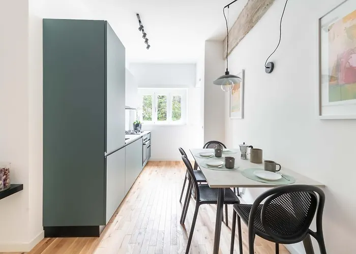 Domus 50 *